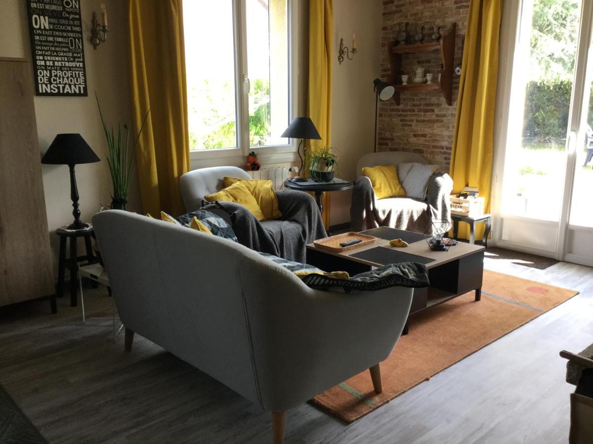 Coup de cœur assuré ! CALM Comme à la Maison ! maison spacieuse avec grande terrasse pour 2 à 5 personnes proximité Granville et mer avec wifi et parking gratuits Exterior foto
