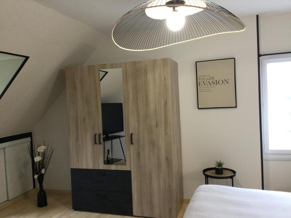 Coup de cœur assuré ! CALM Comme à la Maison ! maison spacieuse avec grande terrasse pour 2 à 5 personnes proximité Granville et mer avec wifi et parking gratuits Exterior foto