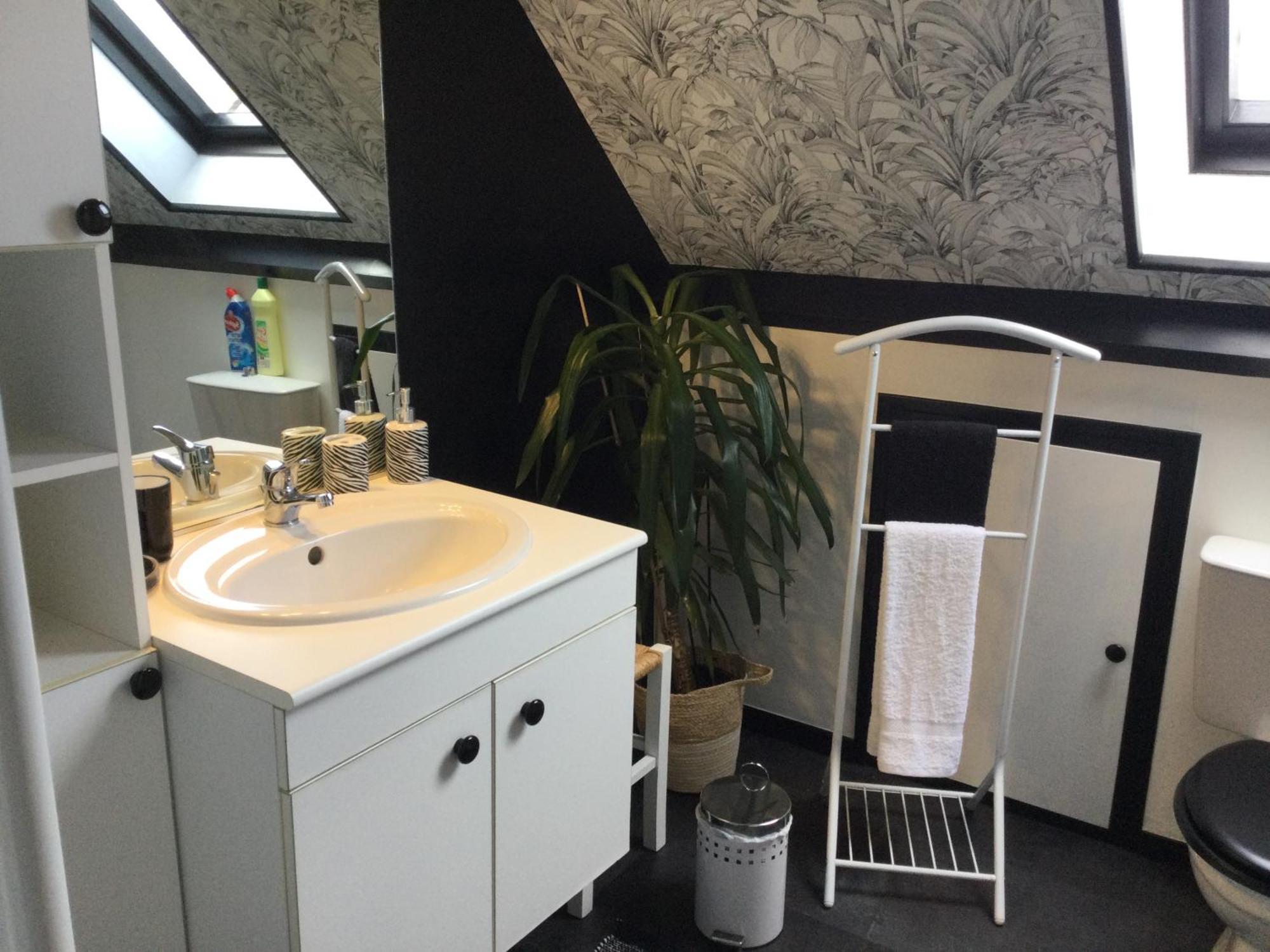 Coup de cœur assuré ! CALM Comme à la Maison ! maison spacieuse avec grande terrasse pour 2 à 5 personnes proximité Granville et mer avec wifi et parking gratuits Exterior foto